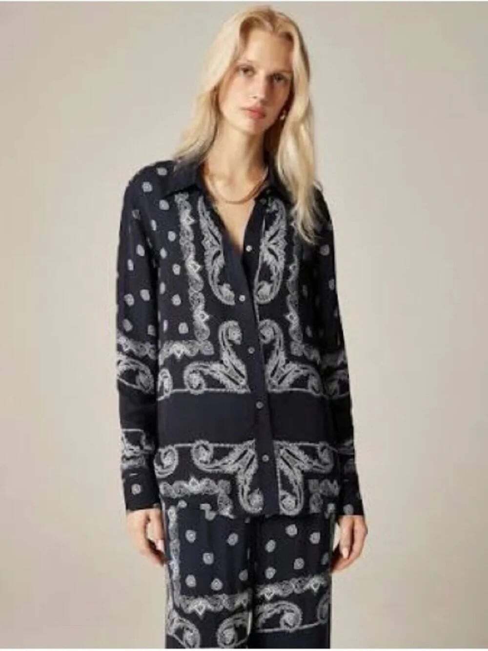 J. CREW Jules Classic Fit Button Down Shirt Size 10 Navy Bandana Print Western